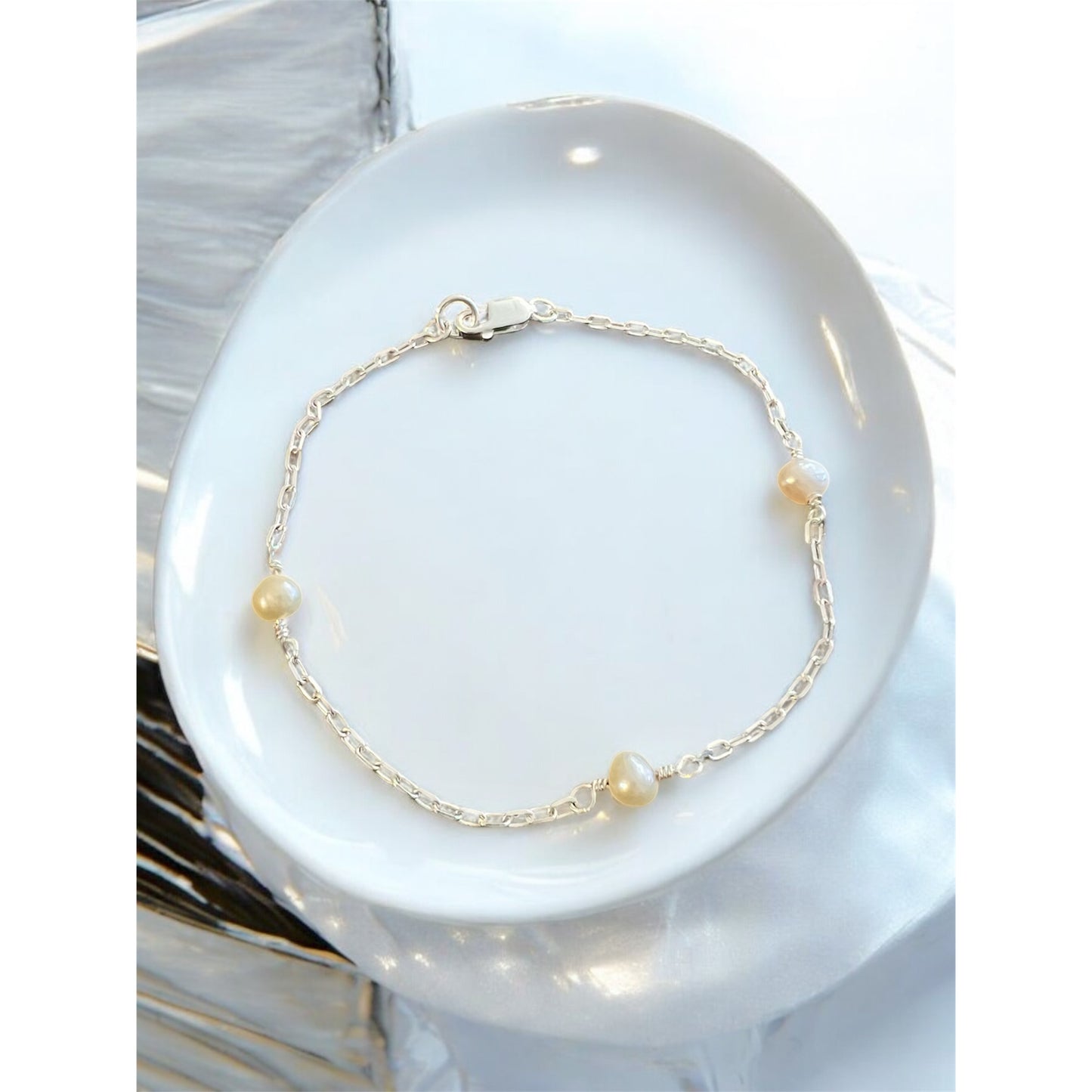 Freshwater 3 Pearl Sterling Silver Curb Chain Bracelet